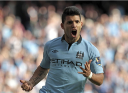 Manchester City vapulea al Sunderland y acecha el liderato