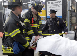 Choque de ferry contra muelle deja al menos 58 heridos en Nueva York