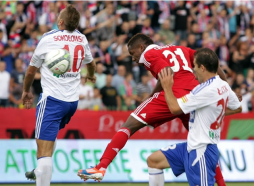 Rommel Quioto jugó de titular en empate del Wisla
