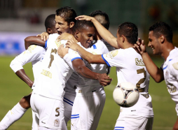 Olimpia deja fuera de la liguilla a la Real Sociedad