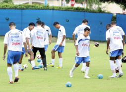 Jerry Bengtson: 'Colombia será un rival difícil”