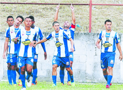 Victoria con paso firme