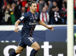 Doblete de Ibrahimovic asegura el liderato del PSG