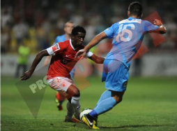 Edgard Álvarez se lesiona en su primer juego con el Dinamo de Bucarest