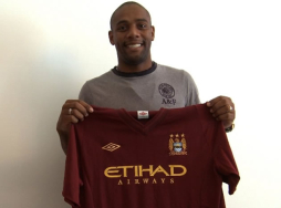 Maicon ficha por el Manchester City