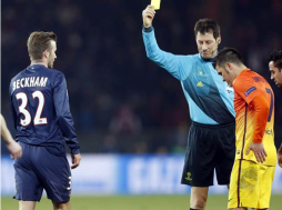 Árbitro del PSG-Barça no volverá a pitar juegos de Champions