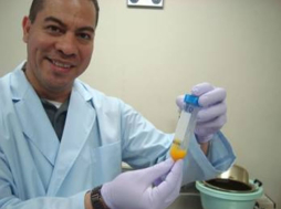 Japón ayudará a investigar peligrosa y mortal bacteria