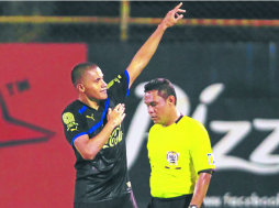 Roger Rojas tiene al Olimpia como líder solitario