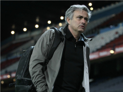 Empresa regalaría la mudanza a Mourinho si se va del Madrid
