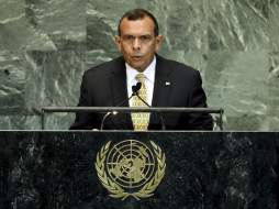 Lobo recuerda en la ONU el 'enorme problema' del narcotráfico en Honduras