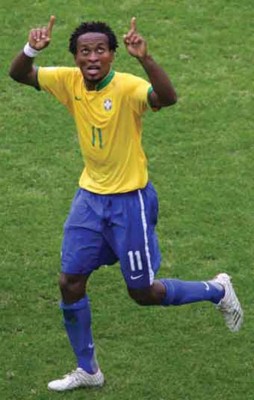 El Bayern Múnich confirma el regreso del brasileño Zé Roberto