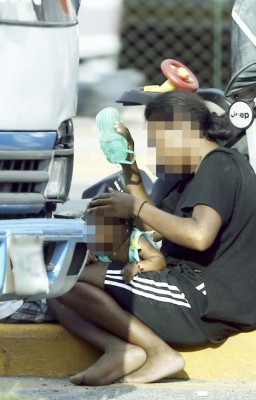 Los niños mendigos se multiplican y recaudan más de L3 millones al año