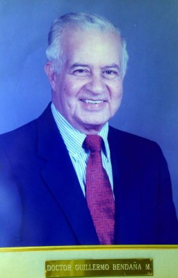 Doctor Guillermo Bendaña deja trayectoria de servicio