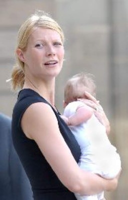Gwyneth Paltrow da a luz a su segundo hijo, Moisés