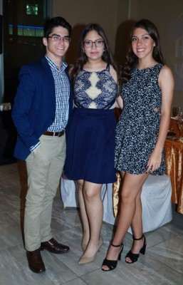 Los quince años de Valeria Torres