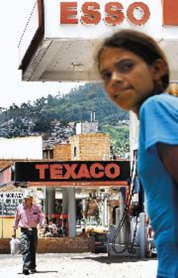 Decreto prohibirá a Texaco importar combustibles