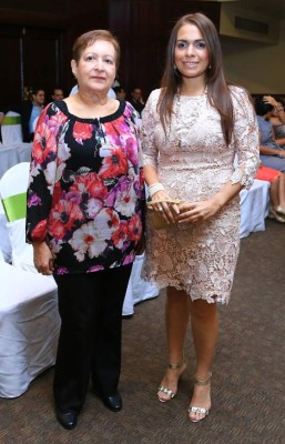 Homenaje al doctor Miguel Ángel Aguiluz