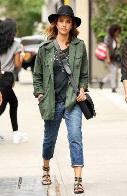 Jessica Alba reniega de la ropa ajustada