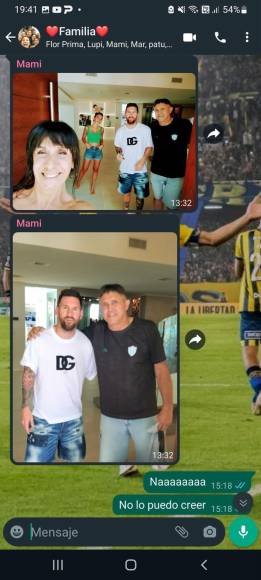 El mensaje iba acompañado con esta captura de pantalla del grupo de WhatsApp de su familia, donde la madre mandó las imágenes compartiendo con Messi y Antonela Roccuzzo.