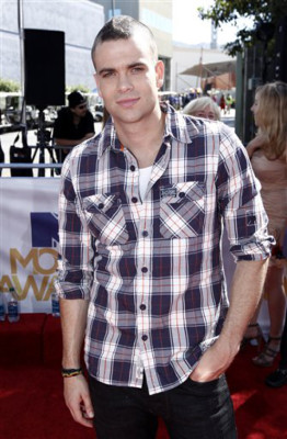 MTV: Sandra Bullock besa a Scarlett Johansson