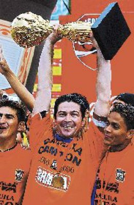 Fabio Ulloa retorna al Águila