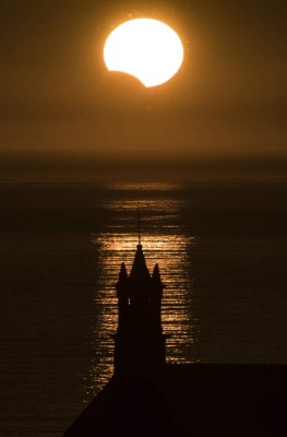 El eclipse del siglo maravilló al mundo