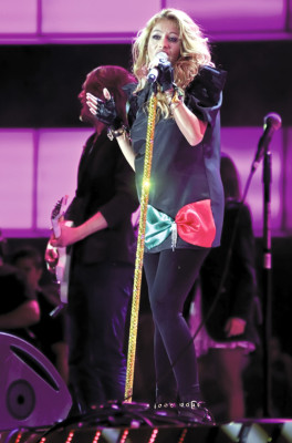 Deslumbra festejo bicentenario