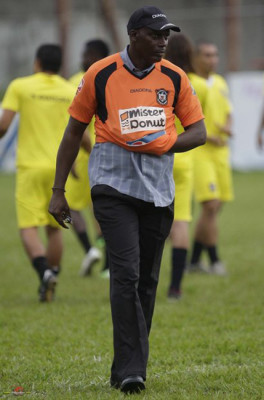 Sambulá, obligado a ganar el miércoles con el Águila