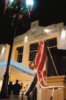 Jóvenes, los que más se contagian de sida en la ciudad