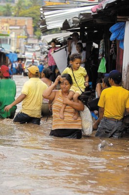 Tegucigalpa no soportó lluvia de 27 minutos
