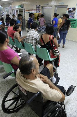 Reprograman cuatro mil consultas y 300 cirugías en el Mario Rivas