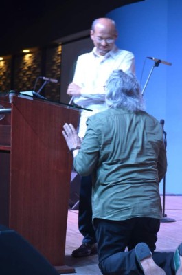 Pastores René Peñalba y Carlos Marín se reconcilian después de 20 años distanciados