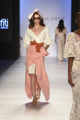 Tercera pasarela ColombiaModa 2015