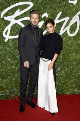 Cara Delevingne y Victoria Beckham brillan en los British Fashion Awards