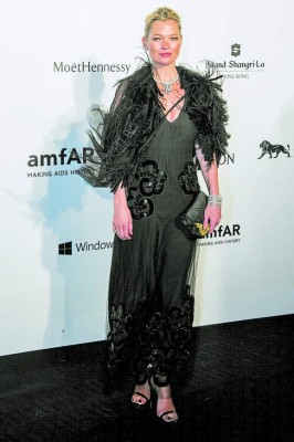 HONG KONG - MARCH 14: Model Kate Moss arrives on the red carpet during the 2015 amfAR Hong Kong gala at Shaw Studios on March 14, 2015 in Hong Kong. (Photo by Moses Ng/Getty Images)