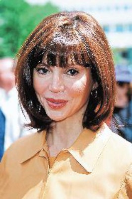 Se divorcia Victoria Principal
