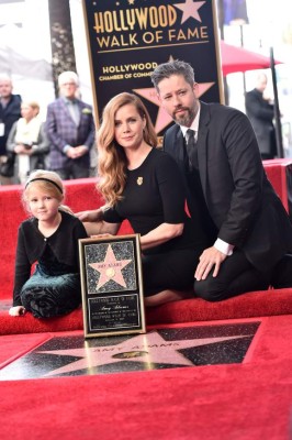 Amy Adams recibe su estrella en el Paseo de la Fama de Hollywood