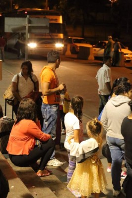 Hondureños emigran con hijos para no ser deportados de EUA