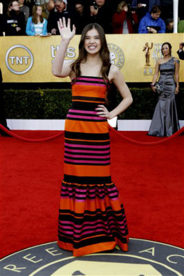 SAG: Estrellas lucen diseños frescos y atrevidos