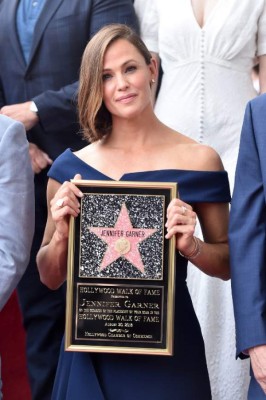 Jennifer Garner recibe su estrella en el Paseo de la Fama