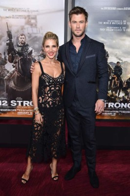 NEW YORK, NY - JANUARY 16: Elsa Pataky and Chris Hemsworth attend the world premiere of '12 Strong' at Jazz at Lincoln Center on January 16, 2018 in New York City. Dimitrios Kambouris/Getty Images/AFP