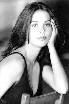 La expareja de Julio Iglesias pasa de víctima a defensora