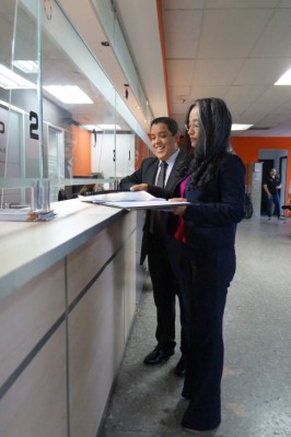 Alta exfuncionaria se apropió de L12 millones, según CNA