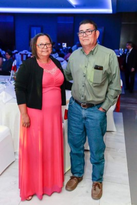 Fiesta navideña de la empresa Flores y Flores