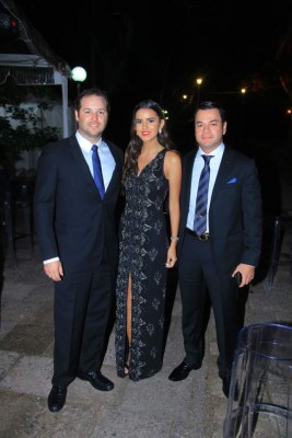 Boda de Adriana Corrales y Xavier Lacayo