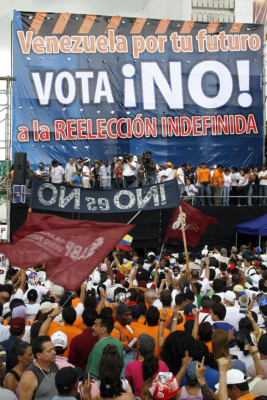 Marchan en contra de reelección indefinida