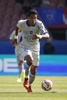 El delantero brasileño Brandao deberá pagar 20,000 euros y un mes de cárcel por agredir a Motta.