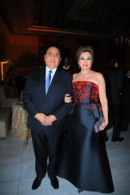 Boda de Sophie Andonie y Roberto Facussé