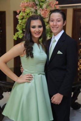 Quince años de Ginan Ivette Handal Canahuati