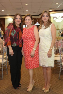 Fiesta maternal para Ericka Facussé de Handal